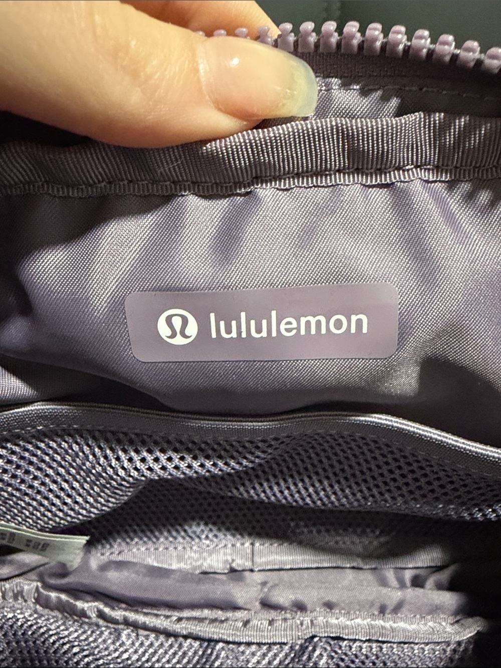 Lululemon Large Everywhere Belt Bag - Picture 8 of 10